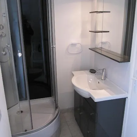 Nyaraló Perche, Fish And *